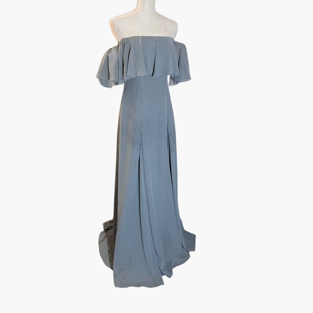 Monique Lhuillier Gray Off-Shoulder Wedding Dress - Picture 3 of 8